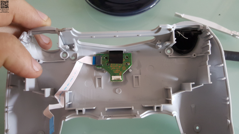 Illustration for article titled Cómo cargar tu mando de PS4 de forma inalámbrica